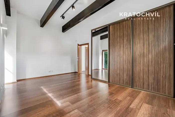 Prodej rodinného domu, Praha - Velká Chuchle, U bažantnice, 674 m2