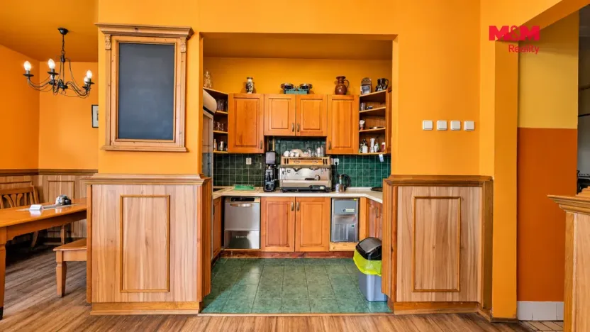 Pronájem restaurace, Praha - Krč, Pacovská, 324 m2