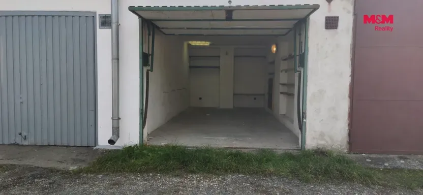 Pronájem garáže, Mělník, 18 m2