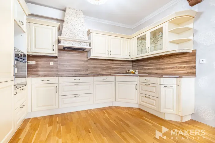 Prodej bytu 3+kk, Praha - Smíchov, U Dívčích hradů, 98 m2
