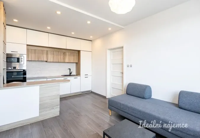 Pronájem bytu 2+kk, Praha - Libeň, Zenklova, 49 m2