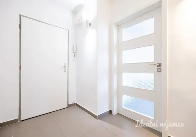 Pronájem bytu 2+kk, Praha - Libeň, Zenklova, 49 m2