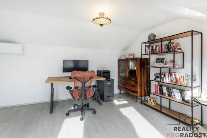 Prodej bytu 3+kk, Praha, Hartigova, 82 m2