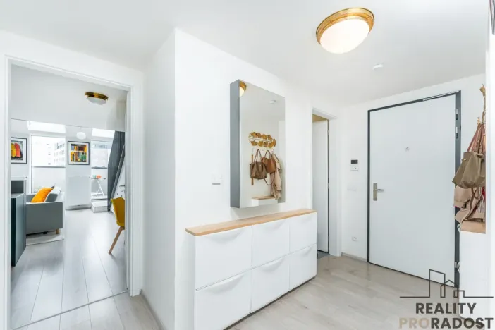 Prodej bytu 3+kk, Praha, Hartigova, 82 m2