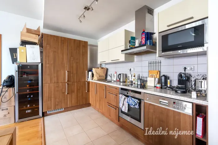 Pronájem bytu 2+kk, Praha - Dejvice, Heinemannova, 56 m2