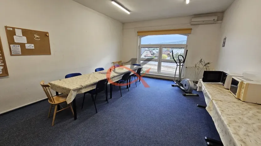 Pronájem kanceláře, Zašová, 200 m2