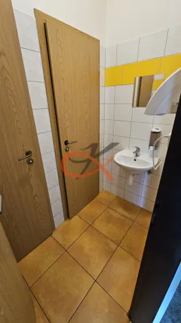 Pronájem kanceláře, Zašová, 200 m2