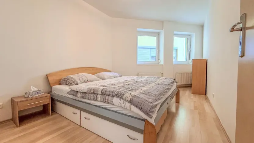 Pronájem bytu 2+kk, Praha - Vysočany, Na Harfě, 57 m2