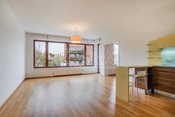 Pronájem bytu 2+kk, Dolní Břežany, U Náměstí, 57 m2