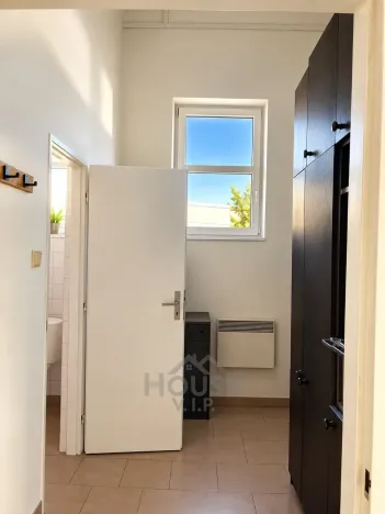 Pronájem obchodního prostoru, Světice, Hlavní, 170 m2