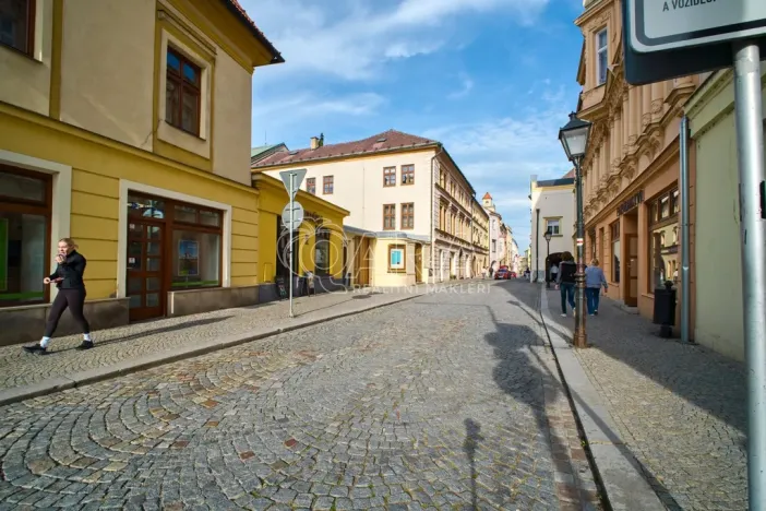 Pronájem obchodního prostoru, Nový Jičín, 28. října, 50 m2