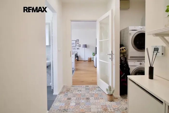 Pronájem bytu 2+kk, Praha - Strašnice, Kralická, 63 m2