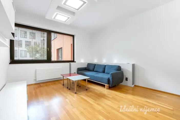 Pronájem bytu 2+kk, Praha - Holešovice, V přístavu, 64 m2