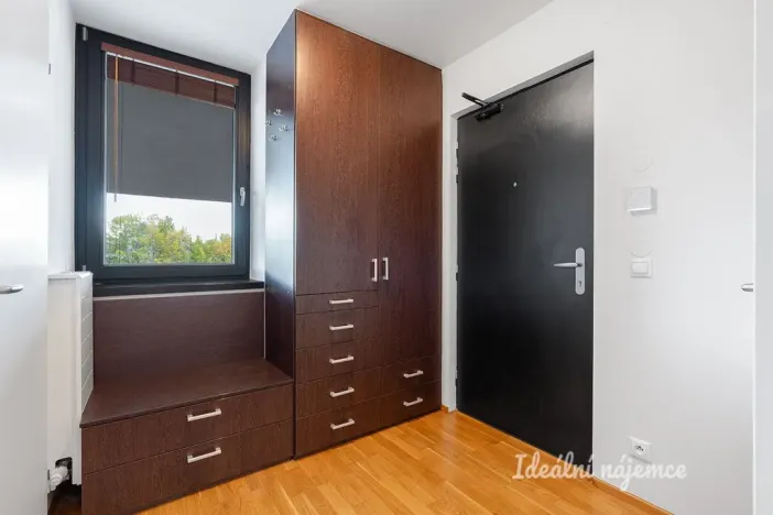 Pronájem bytu 2+kk, Praha - Holešovice, V přístavu, 64 m2