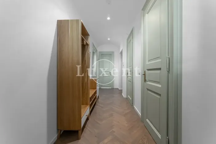 Prodej bytu 2+kk, Praha - Staré Město, Kaprova, 84 m2