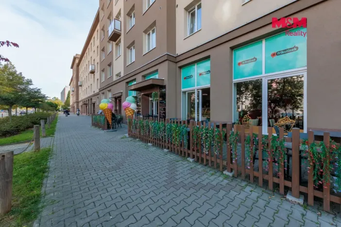Pronájem obchodního prostoru, Plzeň - Východní Předměstí, Koterovská, 65 m2