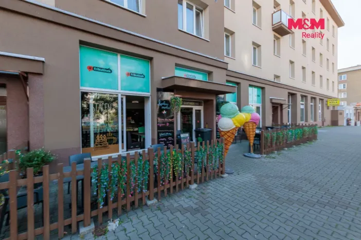 Pronájem obchodního prostoru, Plzeň - Východní Předměstí, Koterovská, 65 m2