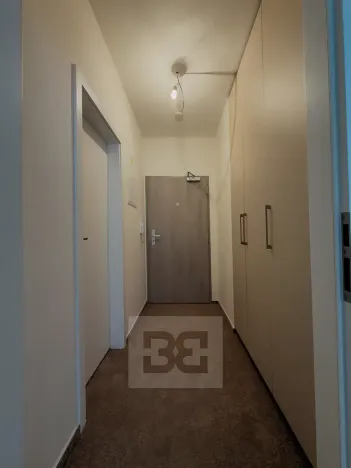 Pronájem bytu 2+kk, Praha - Vysočany, Gerstelova, 55 m2