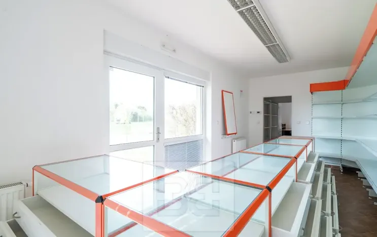 Pronájem obchodního prostoru, Praha - Kolovraty, Kupkova, 35 m2