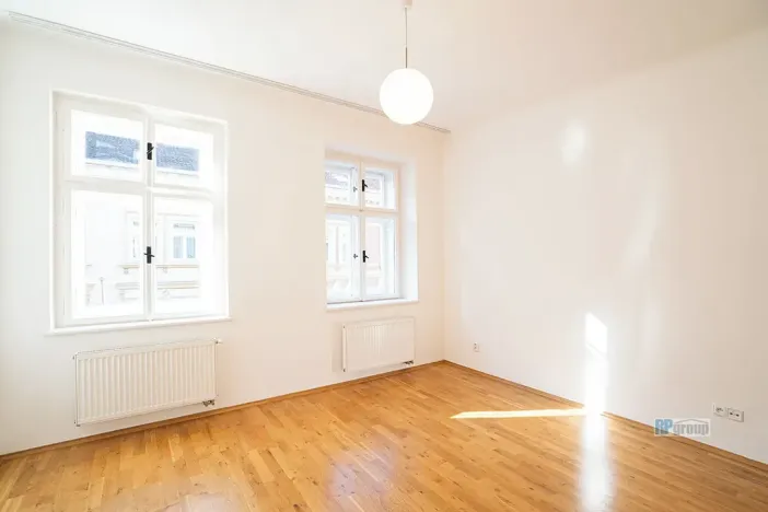 Pronájem bytu 2+1, Praha - Žižkov, Štítného, 73 m2