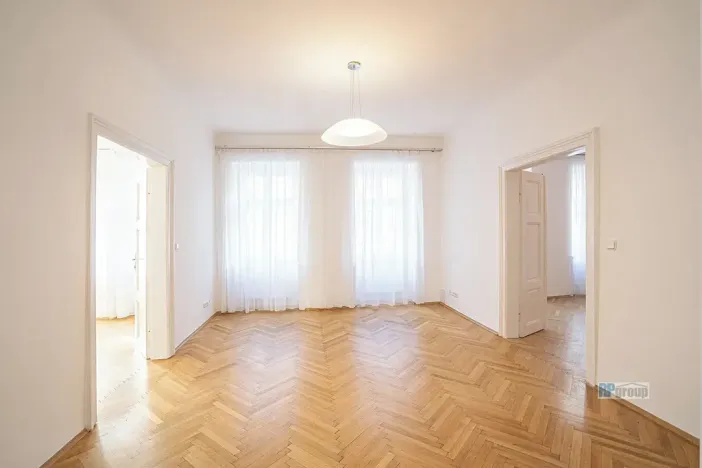 Pronájem bytu 3+1, Praha - Žižkov, Štítného, 99 m2