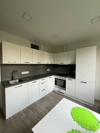 Pronájem bytu 2+1, Přerov - Přerov I-Město, Trávník, 58 m2
