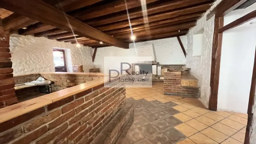 Pronájem obchodního prostoru, Znojmo, Tovární, 300 m2