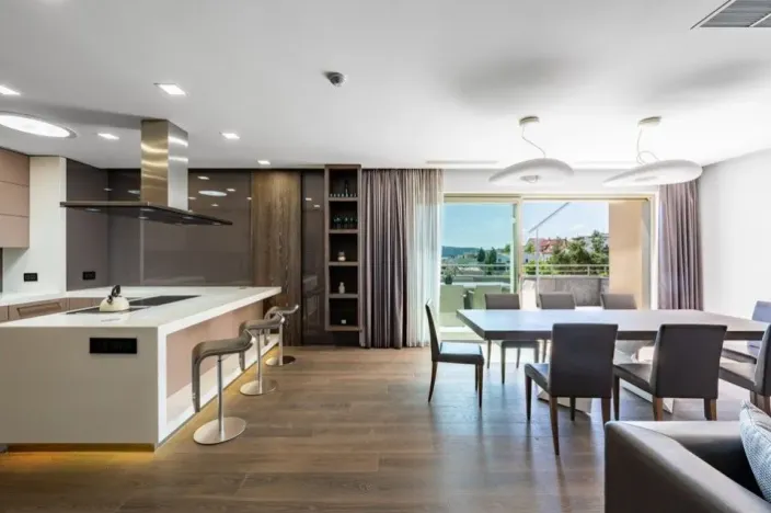 Pronájem bytu 5+kk, Praha - Radotín, Zderazská, 260 m2