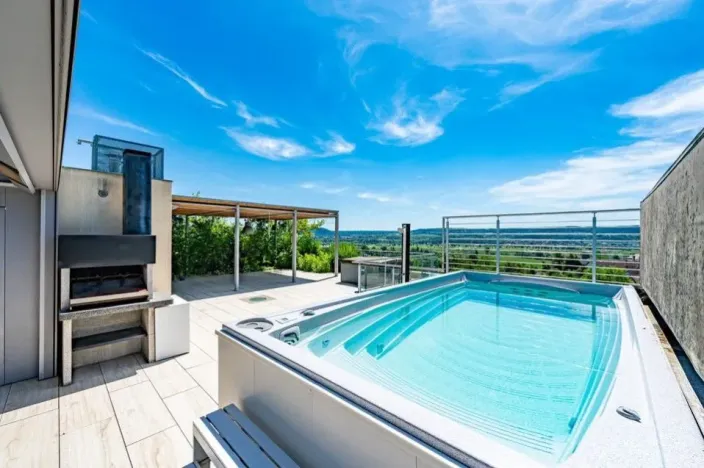 Pronájem bytu 5+kk, Praha - Radotín, Zderazská, 260 m2