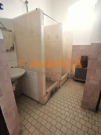 Prodej komerční nemovitosti, Děčín, 1000 m2