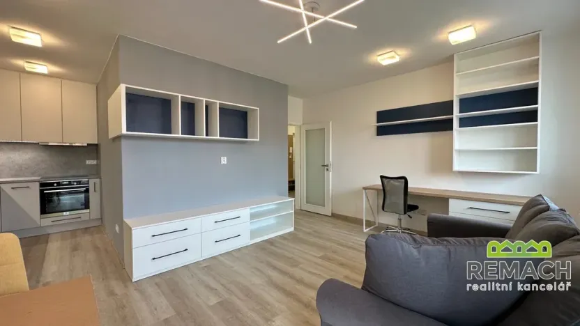 Pronájem bytu 2+kk, Uherské Hradiště, Zahrádky, 57 m2