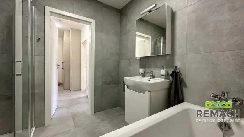 Pronájem bytu 2+kk, Uherské Hradiště, Zahrádky, 57 m2