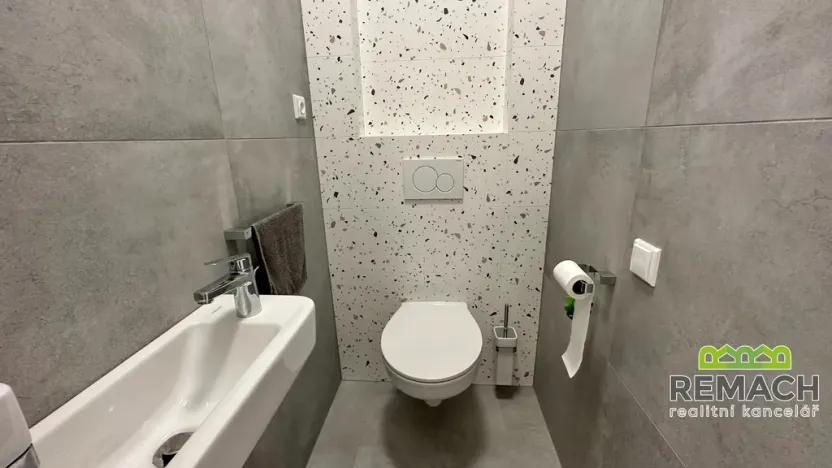 Pronájem bytu 2+kk, Uherské Hradiště, Zahrádky, 57 m2