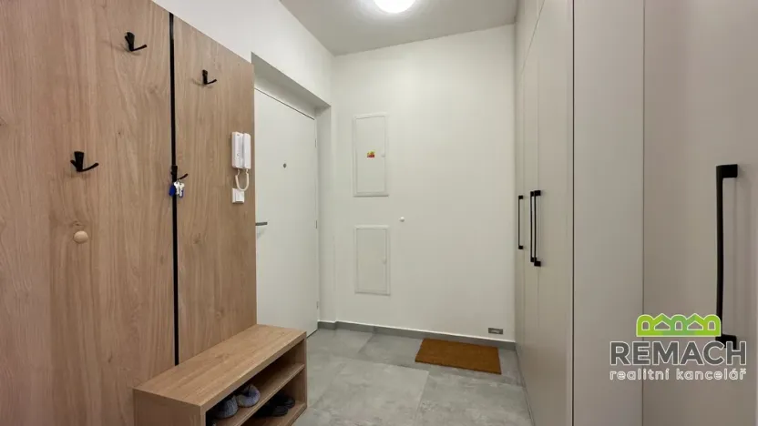 Pronájem bytu 2+kk, Uherské Hradiště, Zahrádky, 57 m2