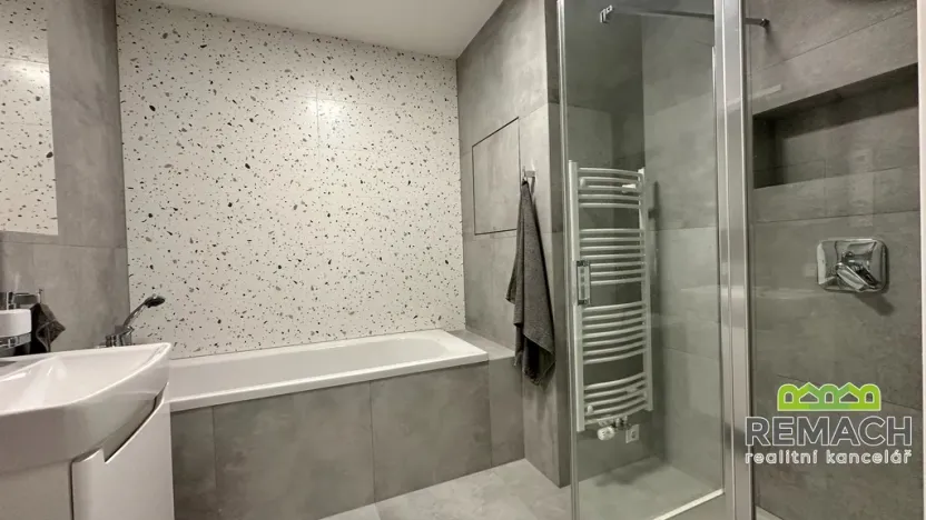 Pronájem bytu 2+kk, Uherské Hradiště, Zahrádky, 57 m2