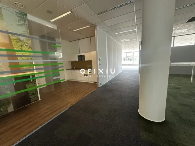 Pronájem kanceláře, Brno - Královo Pole, Technická, 122 m2