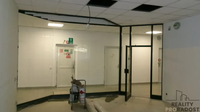 Pronájem obchodního prostoru, Brno, Vídeňská, 35 m2