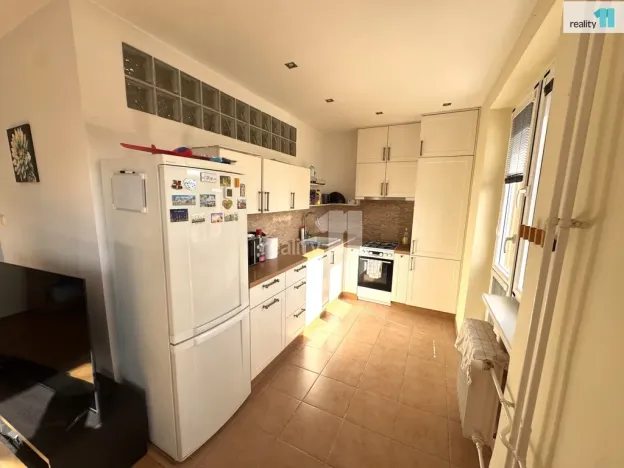 Pronájem bytu 2+kk, Praha - Hloubětín, Mochovská, 55 m2