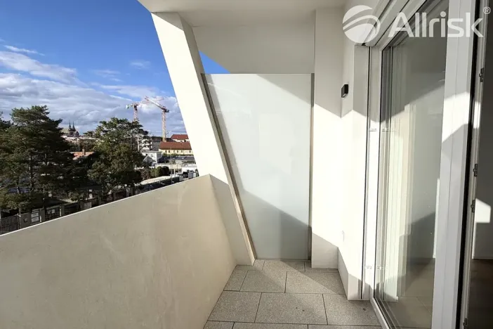 Pronájem kanceláře, Brno, Komárovská, 29 m2