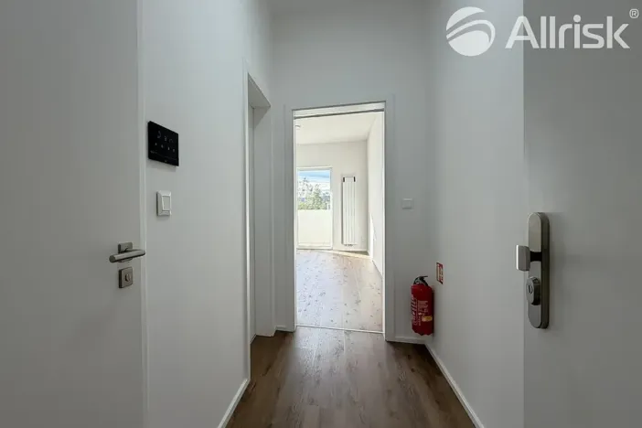 Pronájem kanceláře, Brno, Komárovská, 29 m2