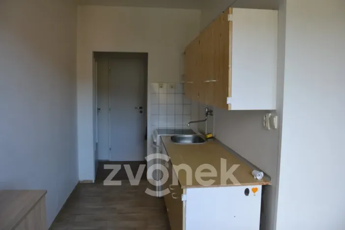 Pronájem bytu 2+1, Vsetín, Ohrada, 48 m2