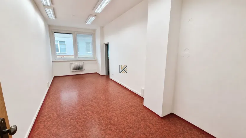Pronájem komerční nemovitosti, Praha - Chodov, Roztylská, 450 m2