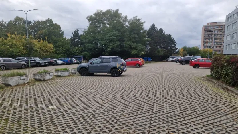 Pronájem komerční nemovitosti, Praha - Chodov, Roztylská, 450 m2