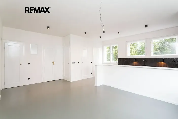 Pronájem bytu 2+kk, Praha - Střešovice, Střešovická, 65 m2