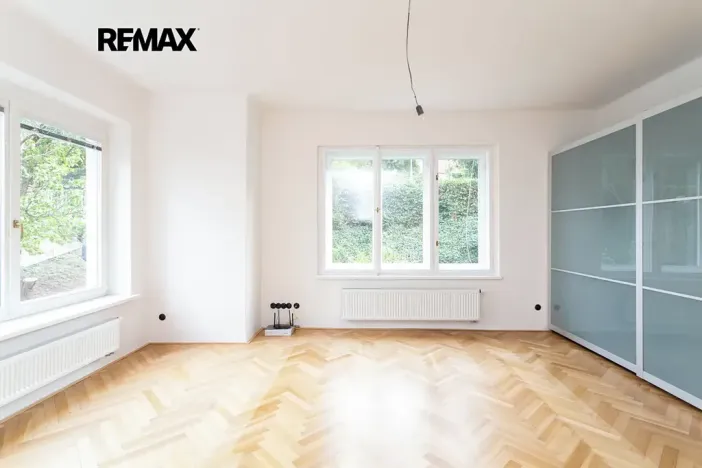 Pronájem bytu 2+kk, Praha - Střešovice, Střešovická, 65 m2