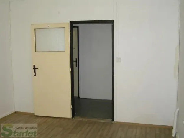 Pronájem skladu, Praha - Běchovice, Podnikatelská, 18 m2