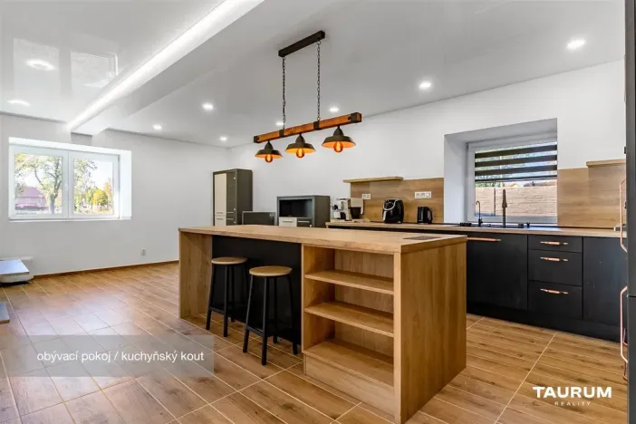 Prodej rodinného domu, Přehýšov, 366 m2