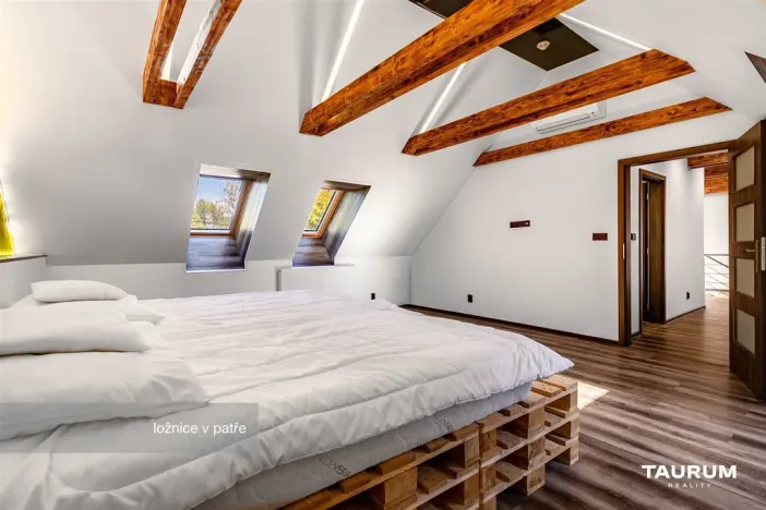 Prodej rodinného domu, Přehýšov, 366 m2