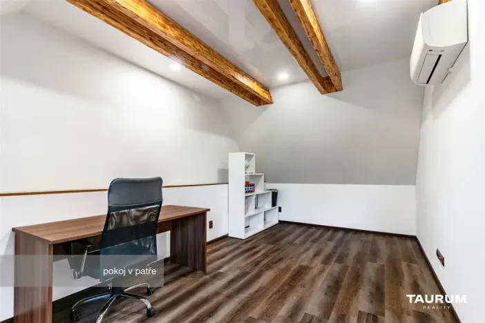 Prodej rodinného domu, Přehýšov, 366 m2