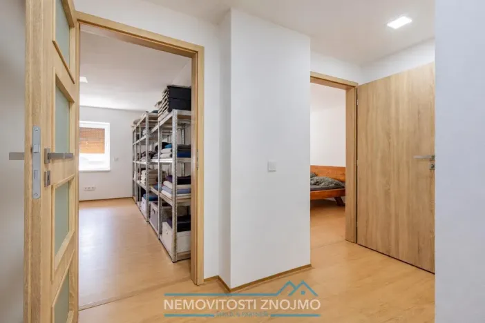 Prodej rodinného domu, Chvalovice, 220 m2